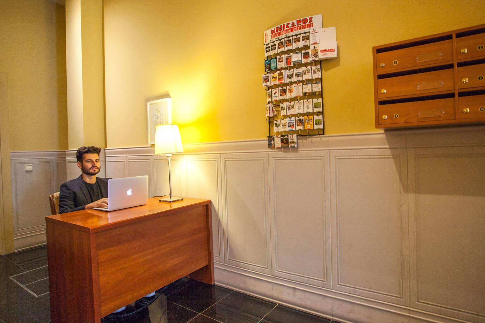 Apartment In Chamberi Madrid Luaran gambar